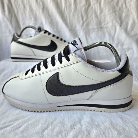 Nike Cortez White Black DM4044-105 Shoes Sneakers Men's Size 8 - Picture 1 of 9